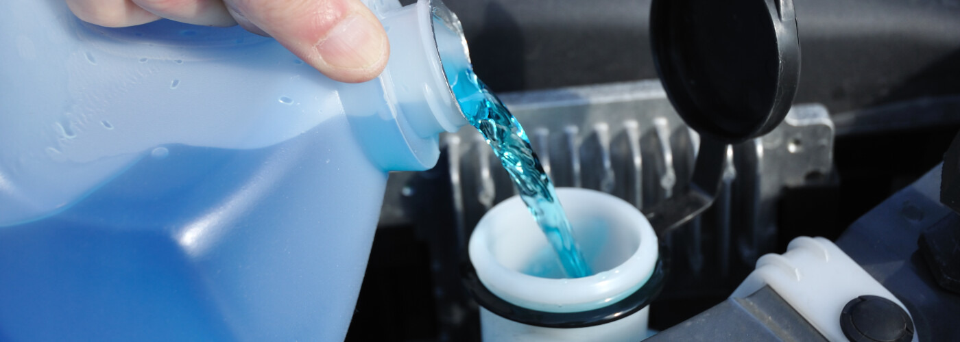 How to fill washer fluid